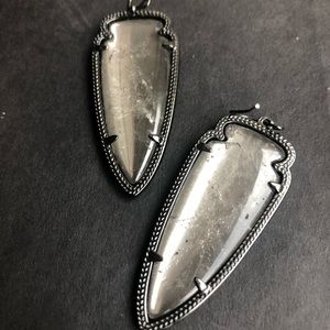 Kendra Scott Arrowhead Gunmetal Earrings